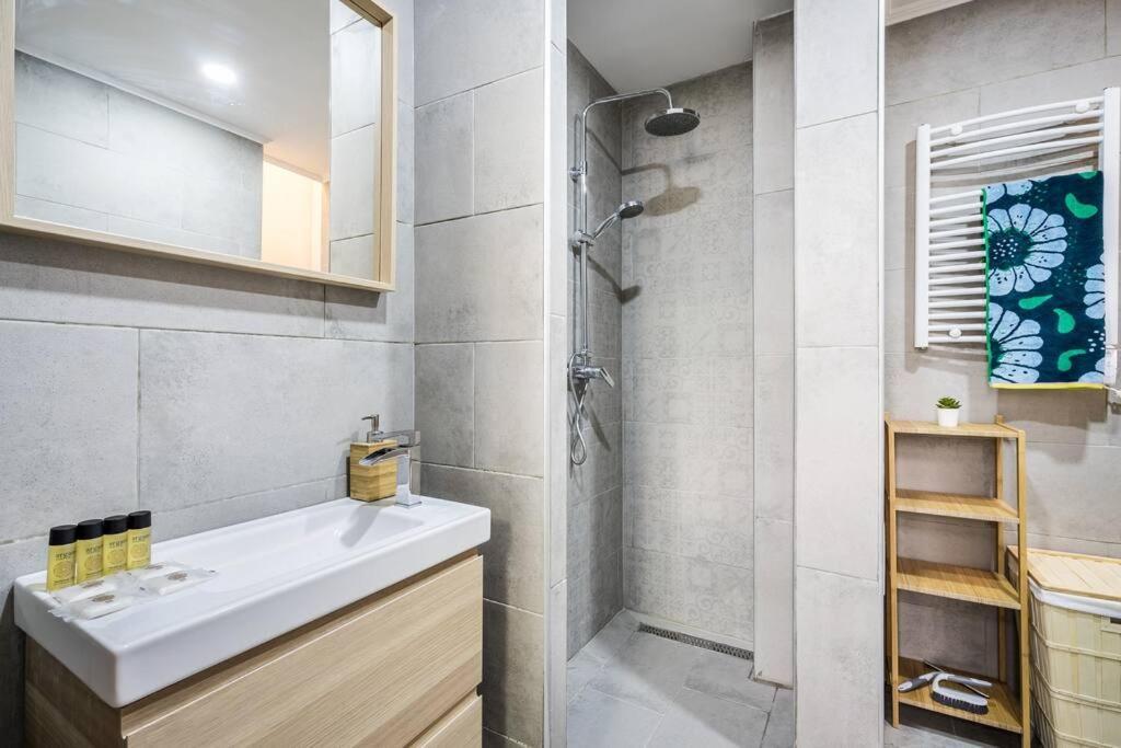 Apartamento Krudy Gyula Stunning Fancy Downtown Spot With 2 Br Budapest